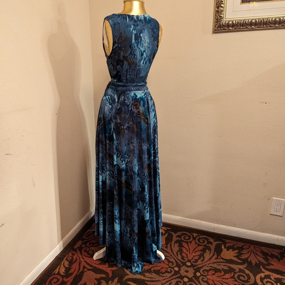 Stunning ocean blue wrap dress with long train, size large - Picture 6 of 8